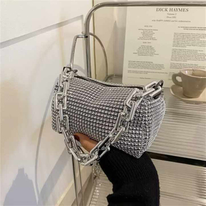 Sac à bandoulière Portable pour femmes, diamants brillants, chaînes métalliques, dîners en PU 