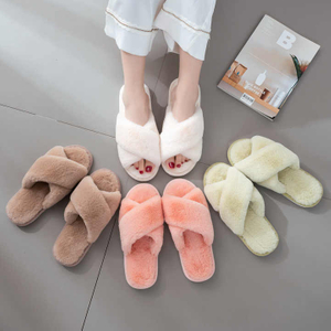 Fourrure femmes hiver femme chaud pantoufles couleur bonbon intérieur extérieur maison pantoufles porter épais loisirs mode croix coton 