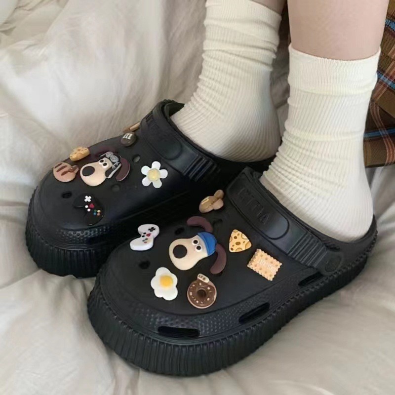 Sp&eacute;cification Nom du produit Sabots pour femmes &Eacute;l&eacute;ments populaires &Eacute;vider Style du dos Sangle arri&egrave;re &Acirc;ge applicable Adulte Conditions de paiement Vente en gros en ligne, Paypal, T/T, L/C, Western Union, compte bancaire