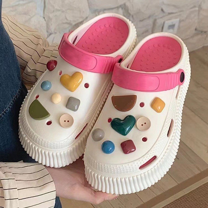 Sp&eacute;cification Nom du produit Sabots pour femmes &Eacute;l&eacute;ments populaires &Eacute;vider Style du dos Sangle arri&egrave;re &Acirc;ge applicable Adulte Conditions de paiement Vente en gros en ligne, Paypal, T/T, L/C, Western Union, compte bancaire