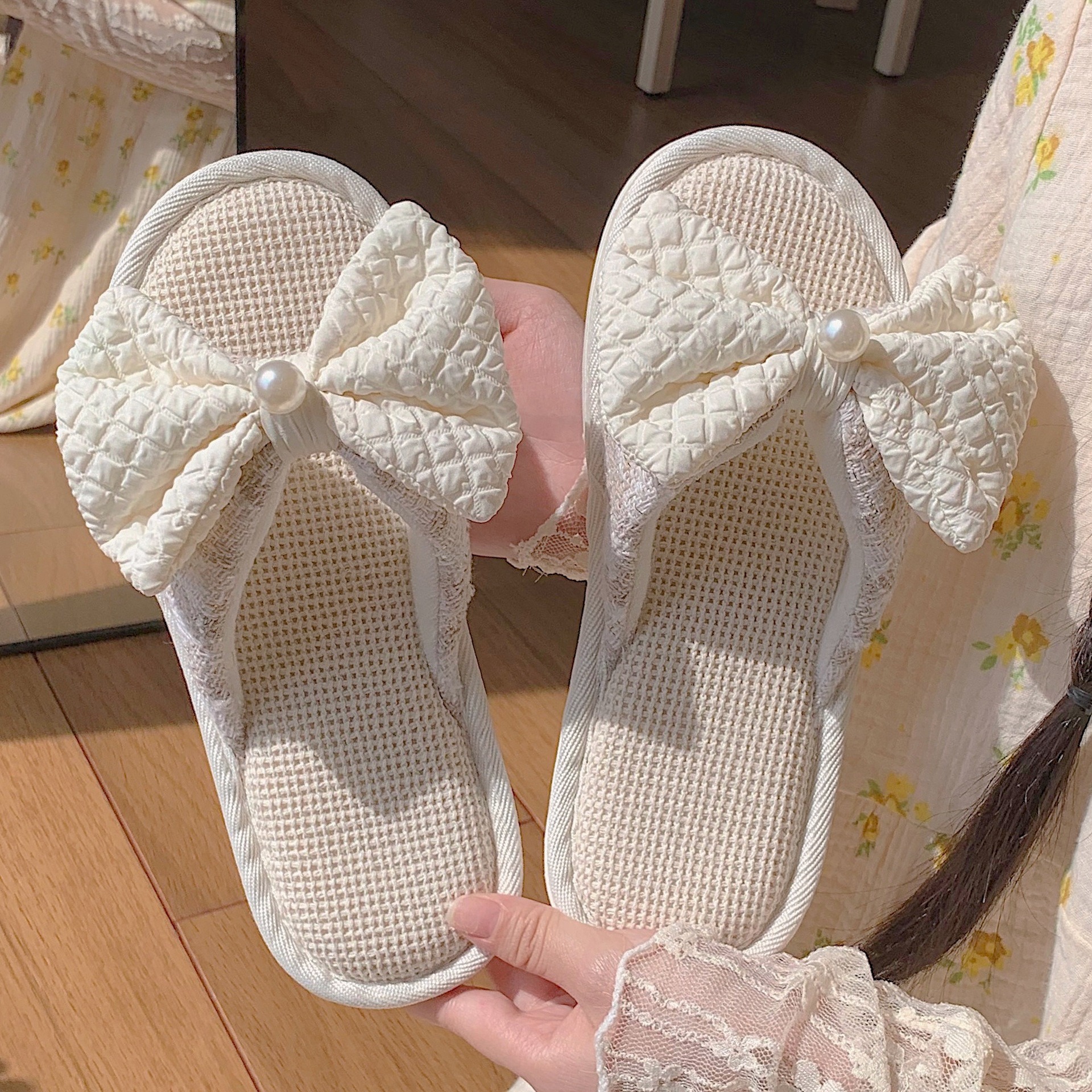 Pantoufles en lin &agrave; nœud doux, pantoufles en lin en gros, pantoufles en lin quatre saisons, pantoufles en lin pour la maison, pantoufles en lin pour rev&ecirc;tement de sol doux