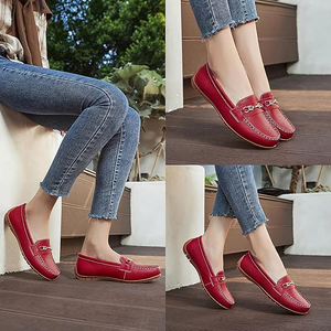 Muisseaux en cuir confortables et légers pour femmes Slip-ons conduisant mocs chaussures de marche mignonnes affaires de chaussures de robe décontractées travaillent pour femmes