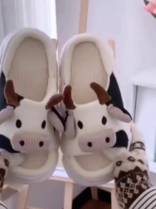 Pantoufles d'été en lin pelucheux pour femmes, mignonnes Kawaii, pantoufles de vache, d'animaux, de dessin animé, de maison de lait, chaussures amusantes
