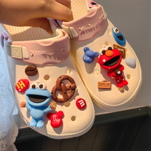 Breloques de chaussures 3D, grenouille mignonne, astronaute, décoration de chaussures, abeilles Kawaii, sabots de jardin, accessoires de sandales, cadeau pour enfants