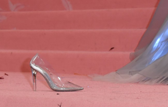 Le style de chaussures Met Gala de Zendaya au fil des années : pantoufles Cendrillon, Louboutins et plus