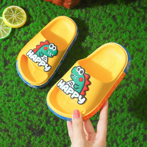 Semelles souples antidérapantes mignonnes de dessin animé d'été pour enfants, pantoufles de bain d'intérieur pour garçons et filles, pantoufles de maison pour bébé