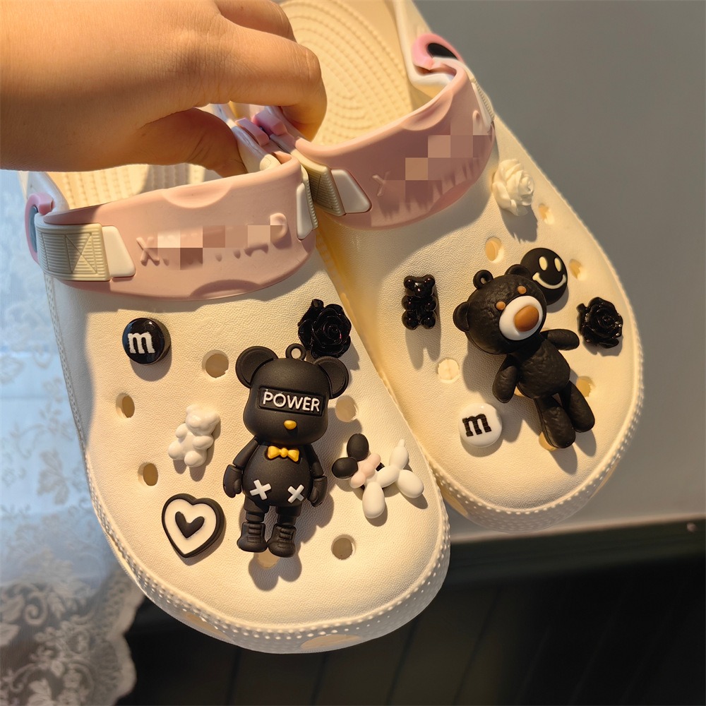 Breloques de chaussures 3D, grenouille mignonne, d&eacute;coration de chaussures d'astronaute, grenouilles Kawaii, abeilles, accessoires de sandales de jardin, cadeau pour enfants