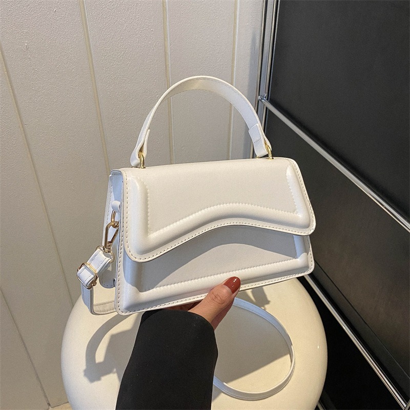 Sacs &agrave; bandouli&egrave;re en vente chaude, sacs &agrave; bandouli&egrave;re en cuir, sacs &agrave; bandouli&egrave;re, sacs &agrave; bandouli&egrave;re pour femmes, sacs &agrave; bandouli&egrave;re &agrave; rabat