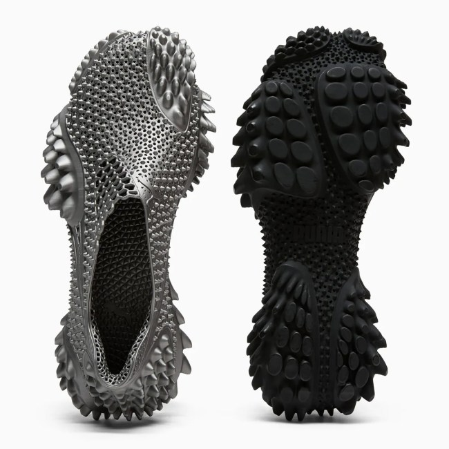 Futuriste Puma Mostro 3D revient en deux coloris