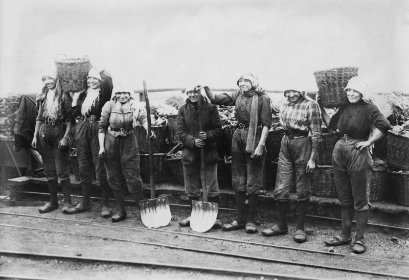 Sabots pour femmes, sabots de mode, sabots &eacute;l&eacute;gants, sabots en bois, chaussures sabots